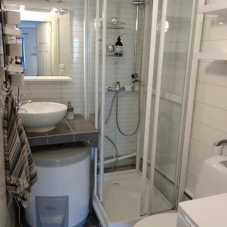 Arctic Retreat - Two Separate Bedroom *