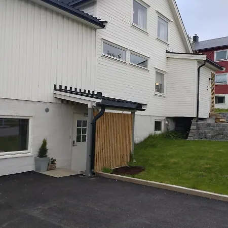 Arctic Retreat - Two Separate Bedroom 아파트 트롬쇠